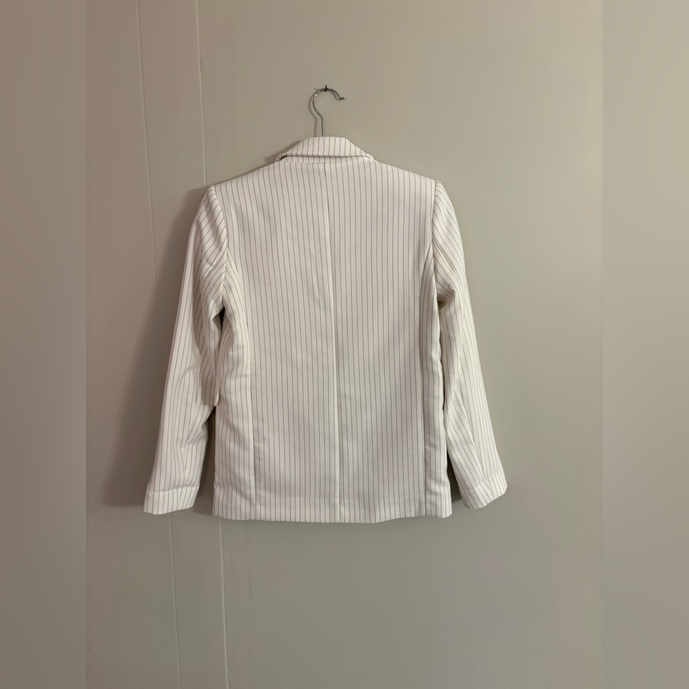 Like New Abercrombie & Fitch‎ White Pinstripe Classic Suiting Blazer Extra Small - Picture 6 of 8